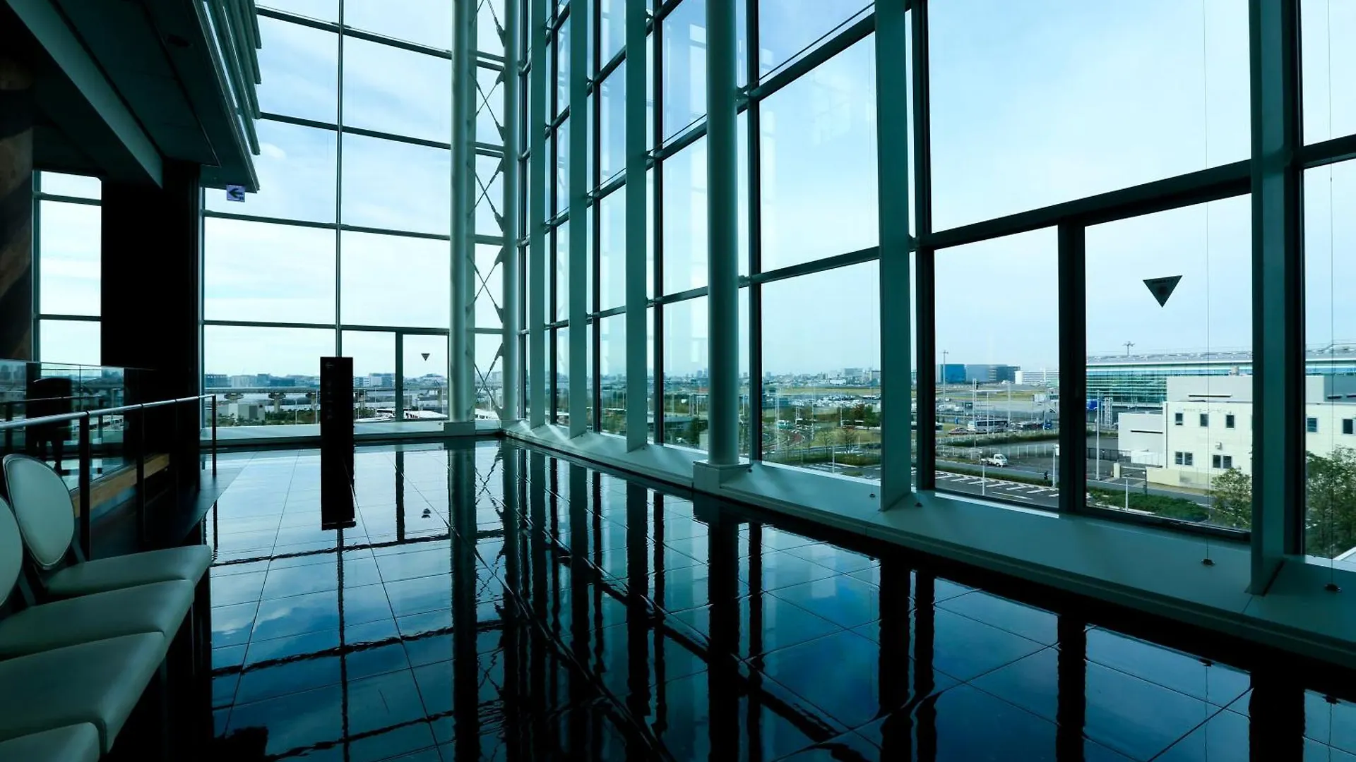 The Royal Park Hotel Tokyo Haneda Airport Terminal 3 4*,  Japan
