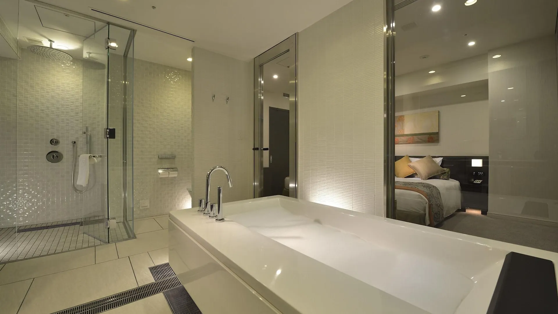 The Royal Park Hotel Tokyo Haneda 4*,  Japan