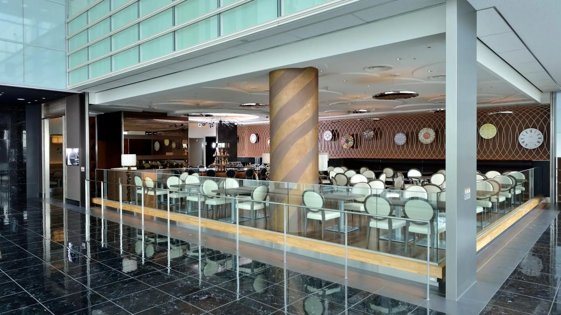 The Royal Park Hotel Tokyo Haneda Airport Terminal 3 4*,  Japan
